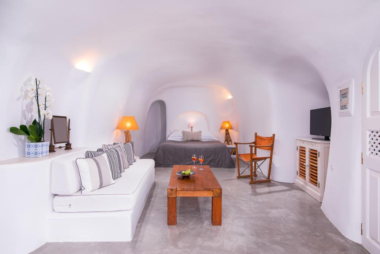 Отель Pezoules Of Oia Экстерьер фото